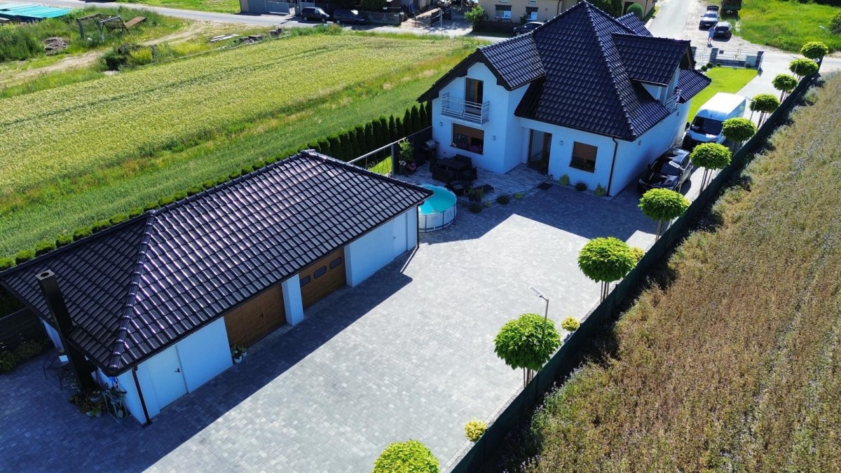 집 - 5개 방 - 246 m² - Młodojewo