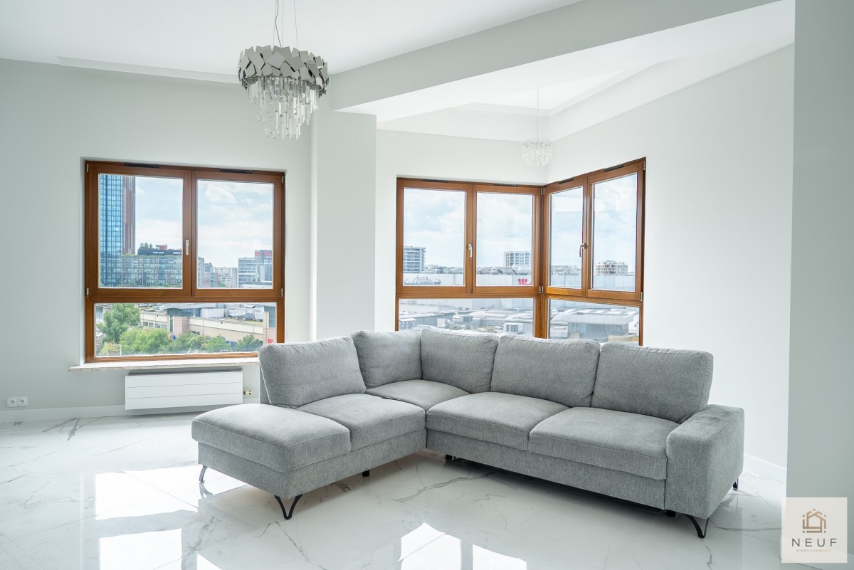 Apartment - 4 rooms - 143 m² - Zygmunta Słomińskiego St. Warsaw City Center