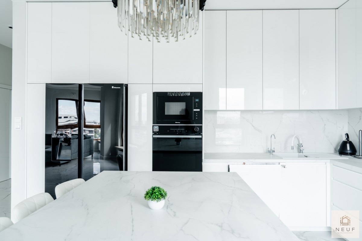 Apartment - 4 rooms - 143 m² - Zygmunta Słomińskiego St. Warsaw City Center