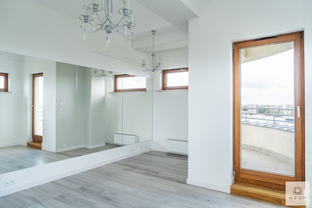 Apartment - 4 rooms - 143 m² - Zygmunta Słomińskiego St. Warsaw City Center