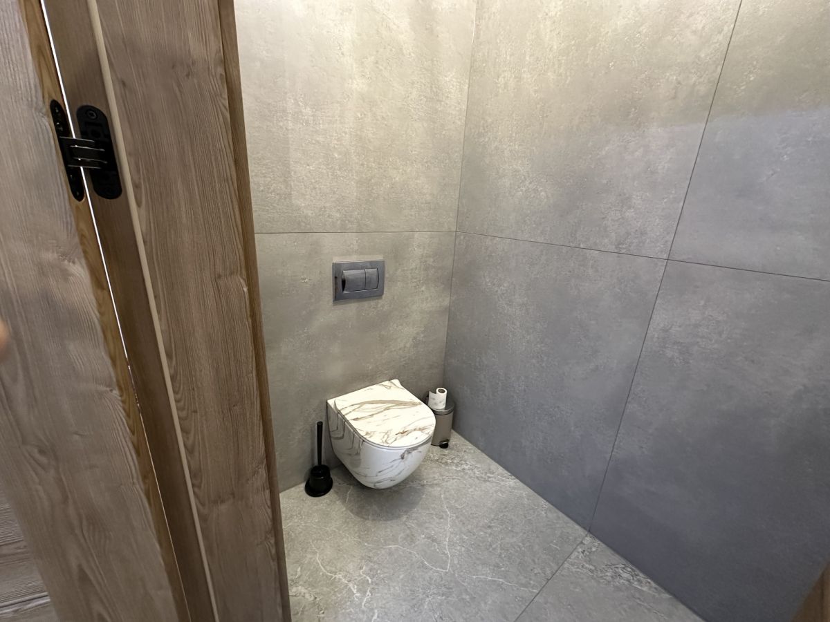 Dom - 7 pokoi - 213 m² - Wojciechówka