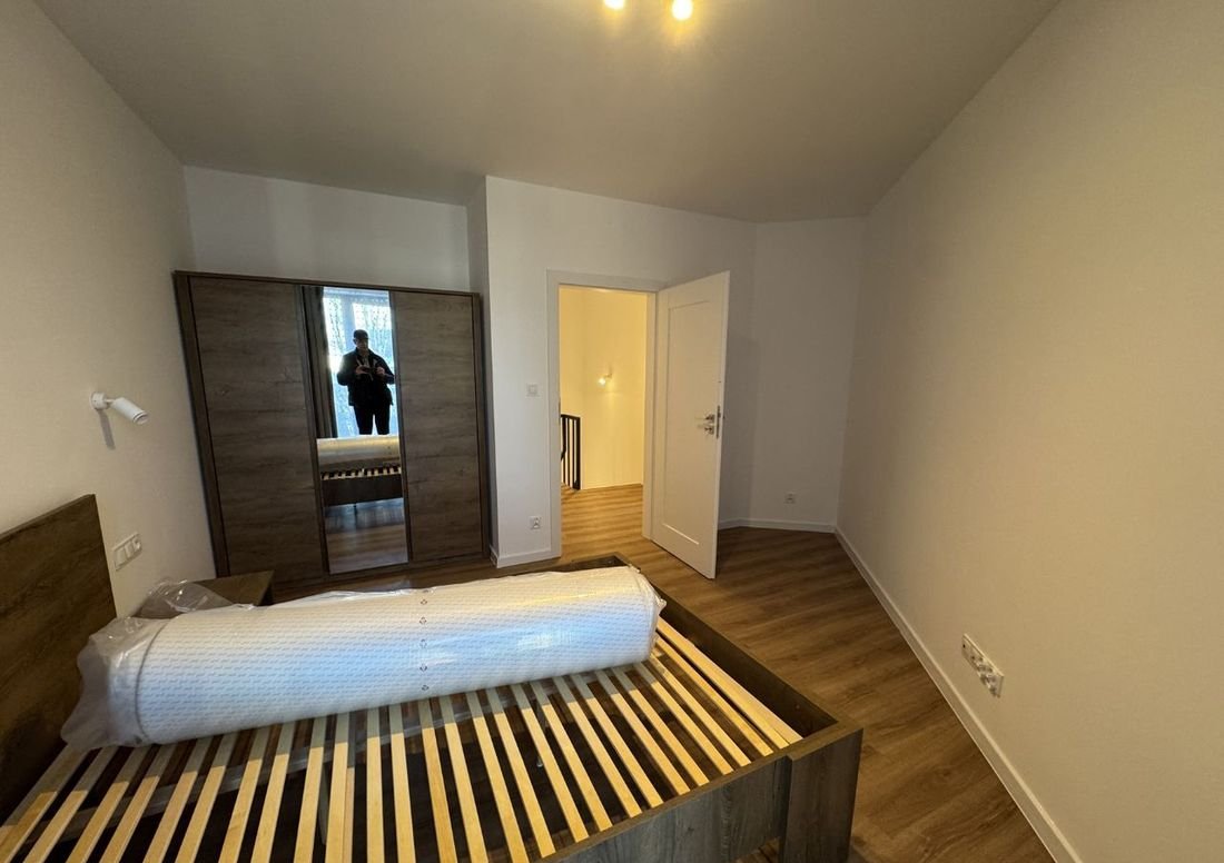 3 rooms, Parafialna, first rental