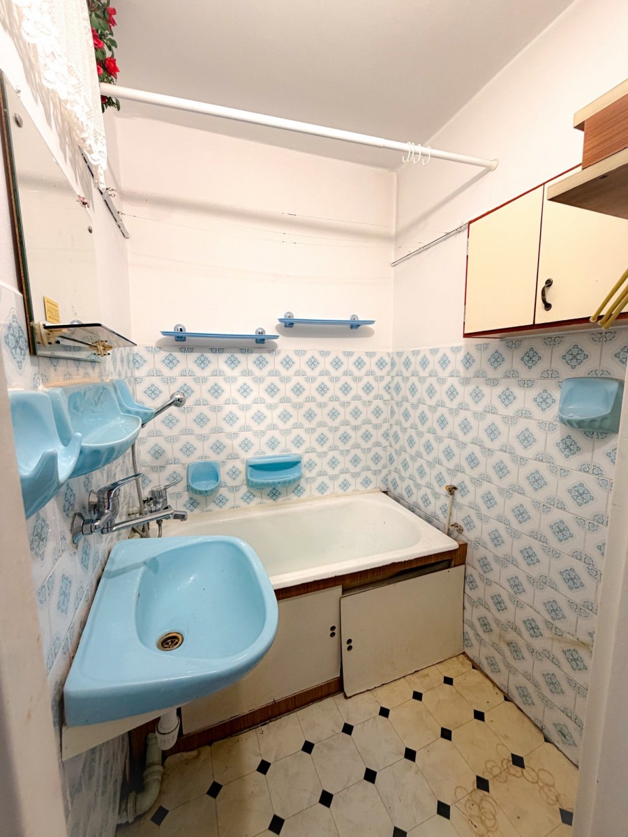 Квартира - 2 комнаты - 38 м² - ул. Повстания Января Хорощ
