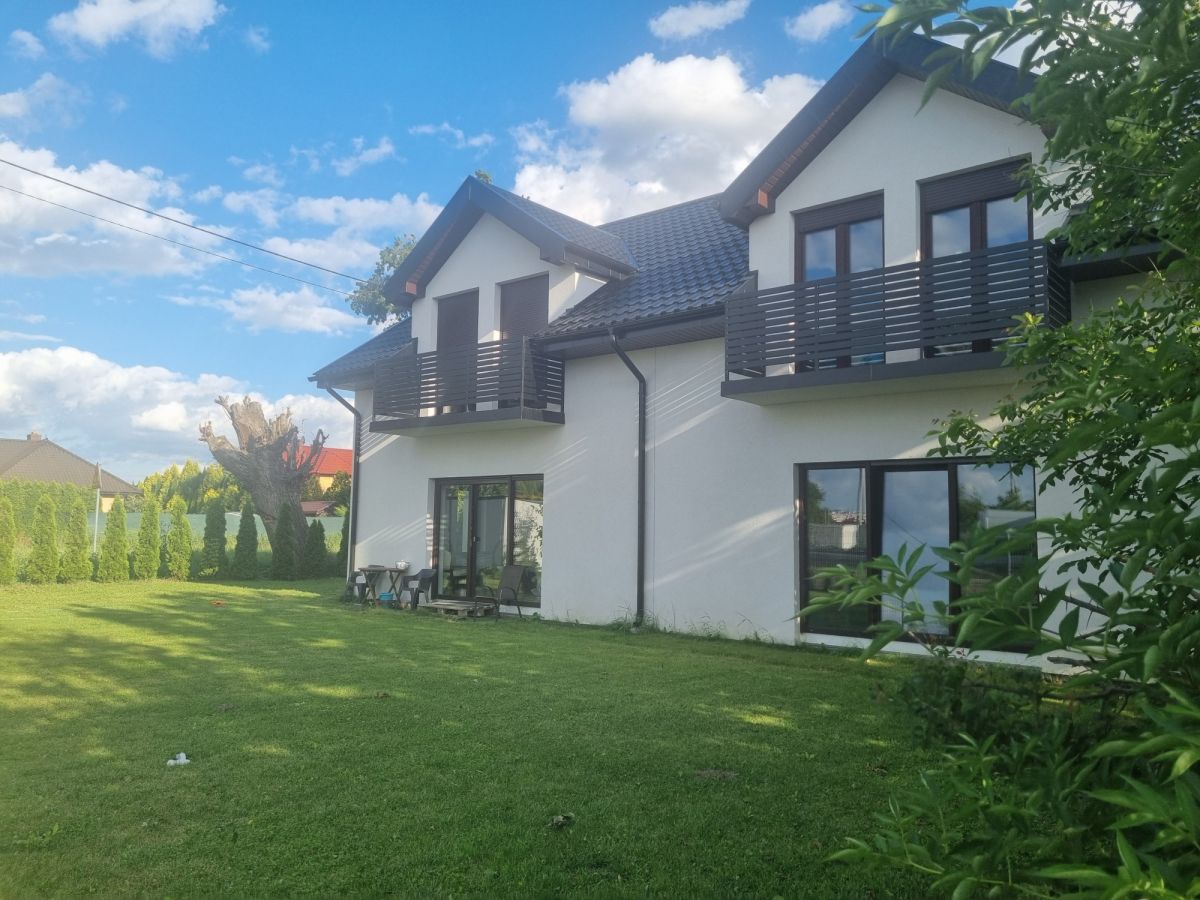 Dom - 8 pokoi - 260 m² - ul. Kórnicka Kostrzyn
