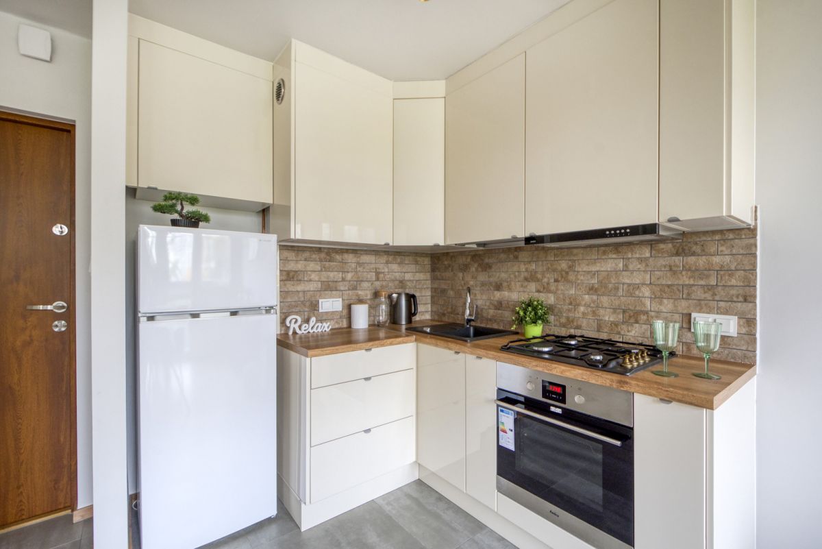아파트 - 1룸 - 27 m² - ul. Grzybowska Warszawa Śródmieście