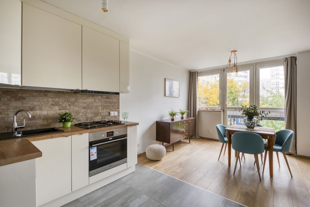 아파트 - 1룸 - 27 m² - ul. Grzybowska Warszawa Śródmieście