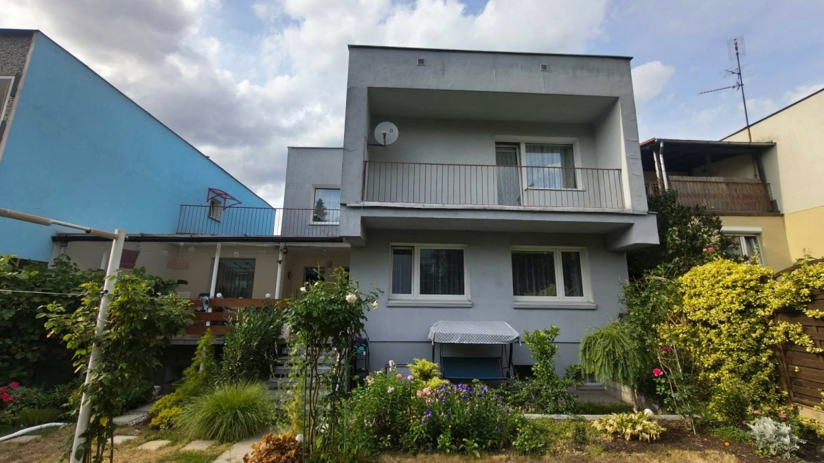 Будинок - 6 кімнат - 330 м² - вул. Вільнюська Зелена Гора