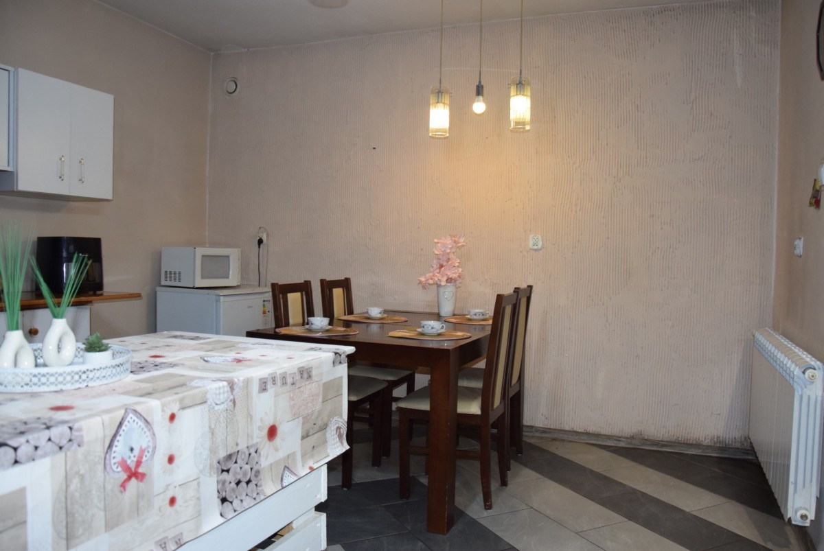 Дом - 6 комнат - 210 м² - ул. Яна Декерта Бжезины