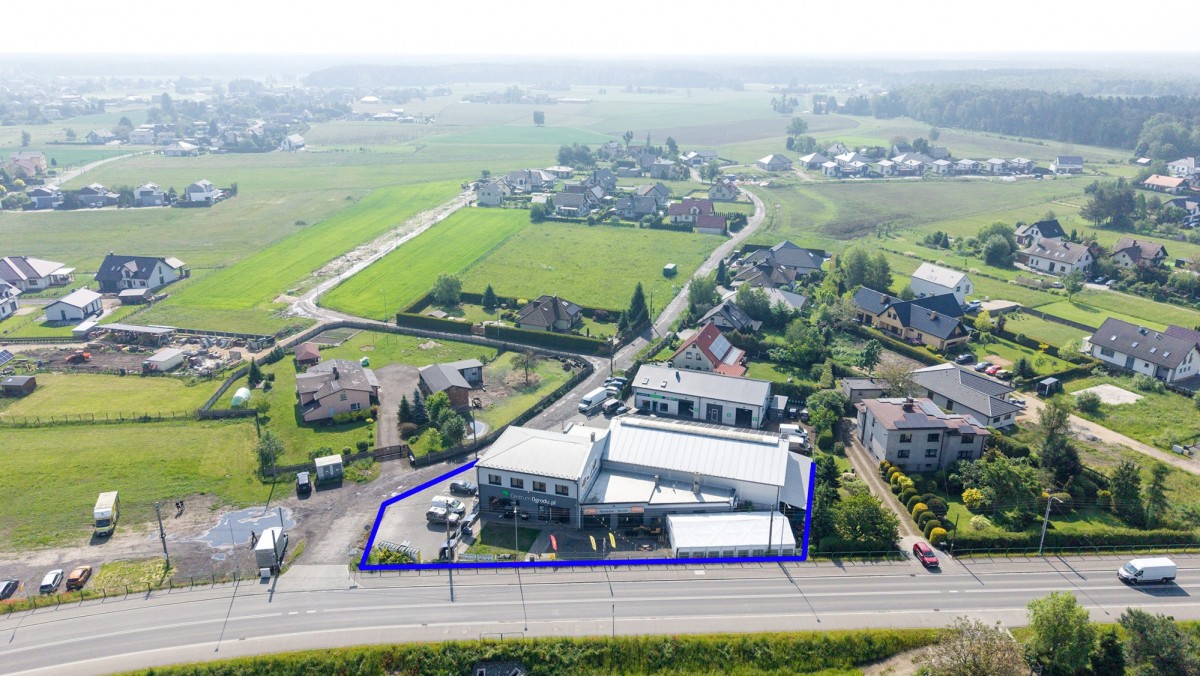 로컬 - 4개 방 - 303 m² - ul. Spokojna Wyry