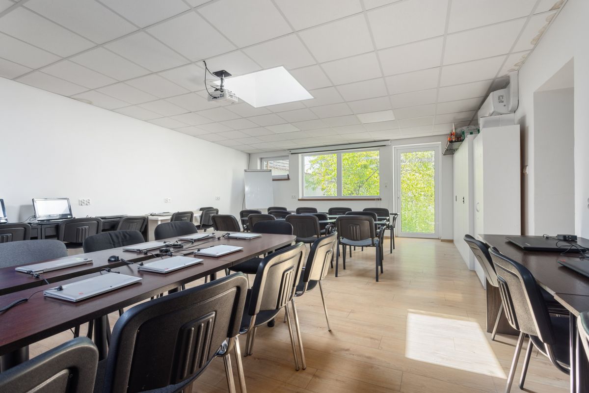 Oggetto - 1 camera - 696 m² - via Truskawkowa Poznań Szczepankowo