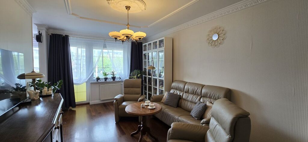 Apartamento - 3 habitaciones - 81 m² - ascensor - c/ Niecała Pruszków