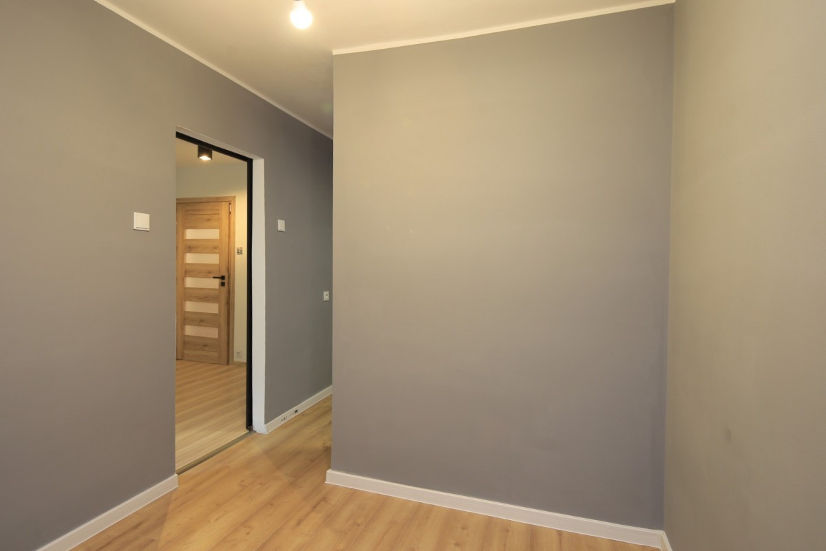 Квартира - 3 кімнати - 54 м² - ал. Майова Глівіце