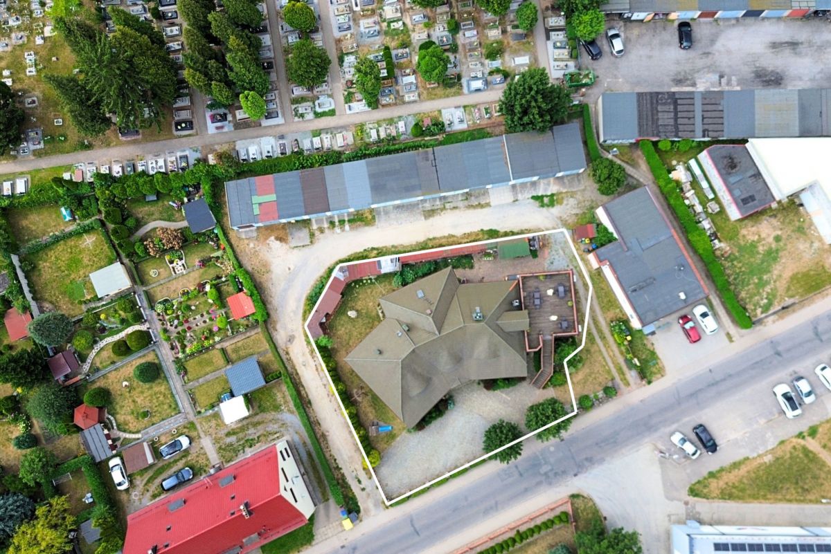 Objekt - 10 Zimmer - 380 m² - ul. Piastowska Żarów