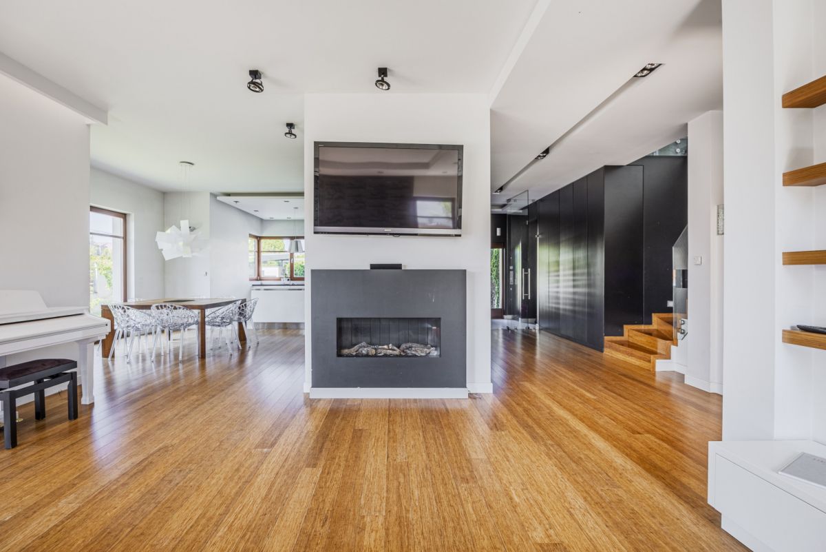 Casa - 5 habitaciones - 265 m² - Calle Winnicy Kwirynów