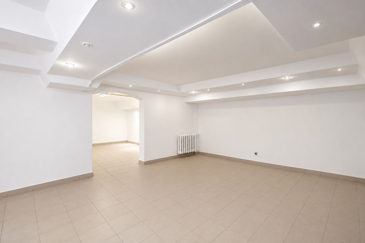 Lokal - 7 Zimmer - 168 m² - ul. Ptasia Warszawa Śródmieście Północne