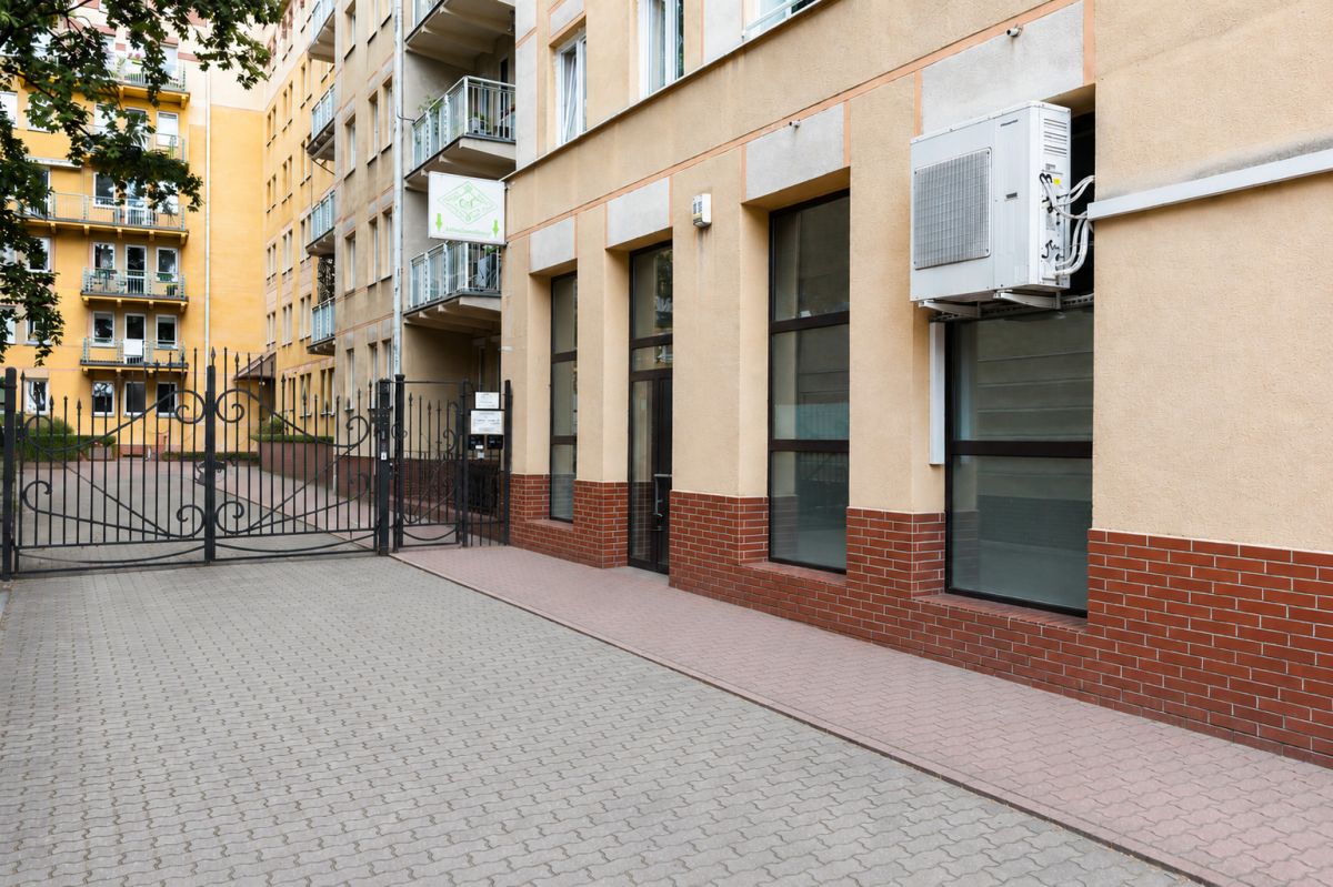 Lokal - 7 Zimmer - 168 m² - ul. Ptasia Warszawa Śródmieście Północne