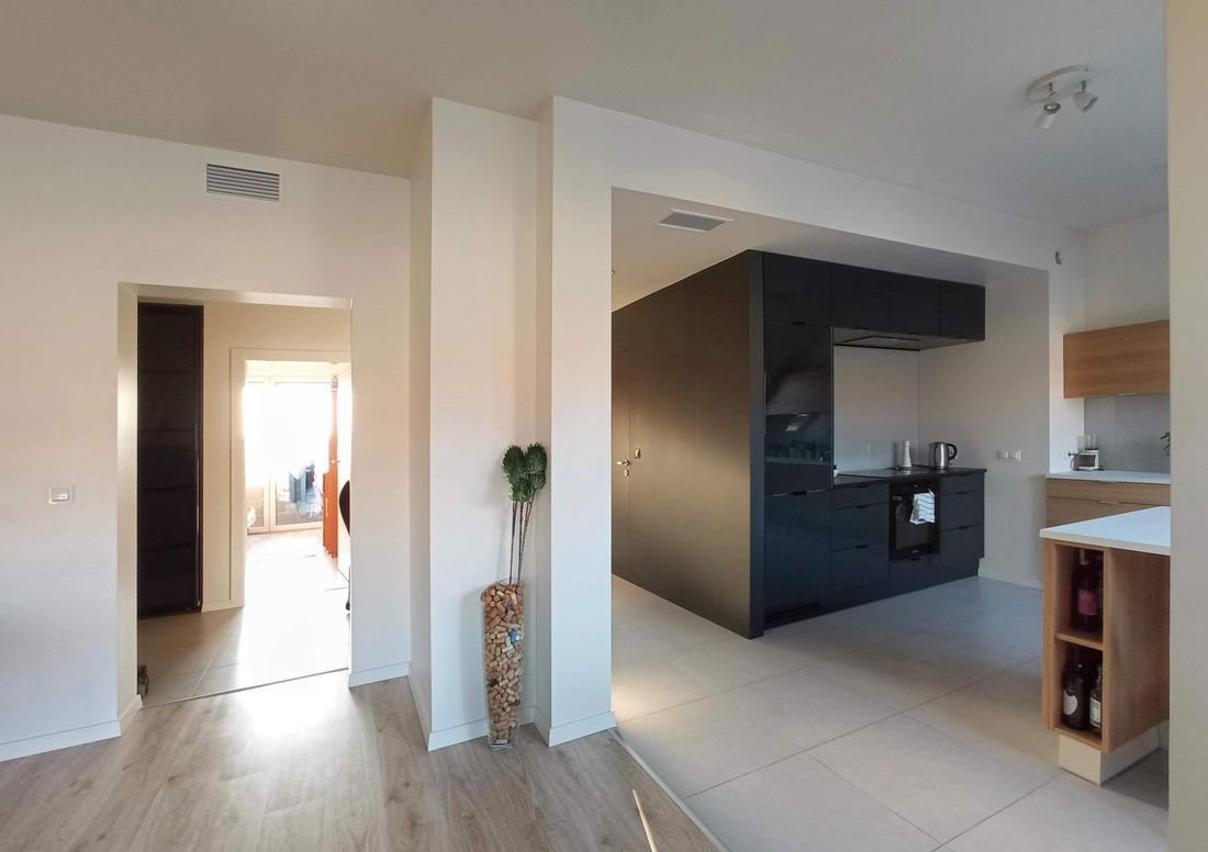 Elegancki, klimatyzowany apartament 92 m² | 3 pokoje, 2 balkony, garaż | Muchobór Wielki
