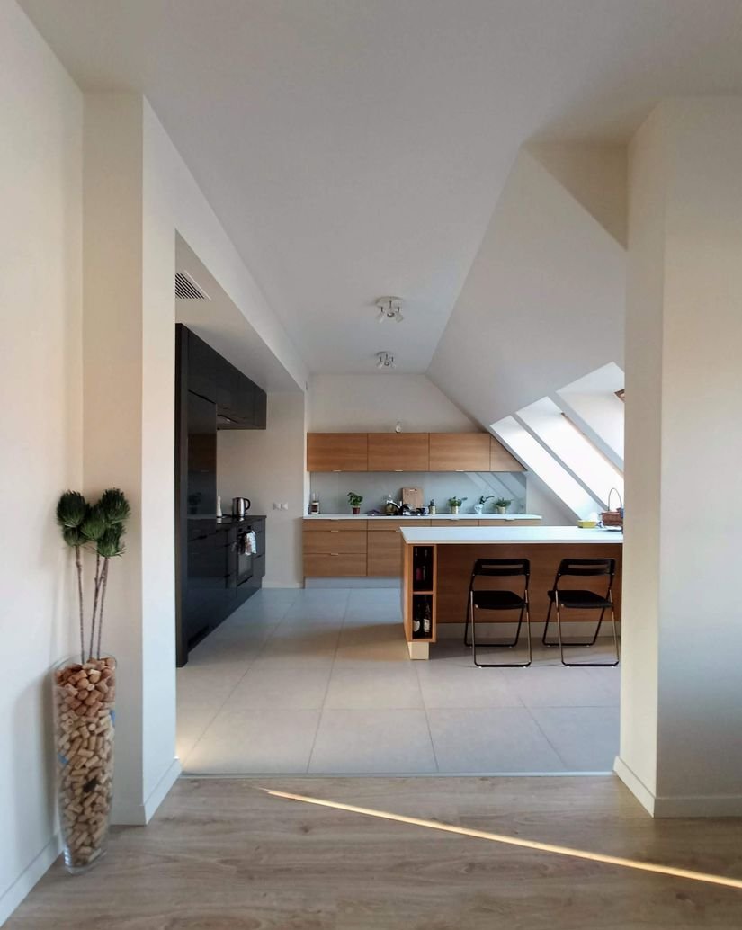 Elegancki, klimatyzowany apartament 92 m² | 3 pokoje, 2 balkony, garaż | Muchobór Wielki