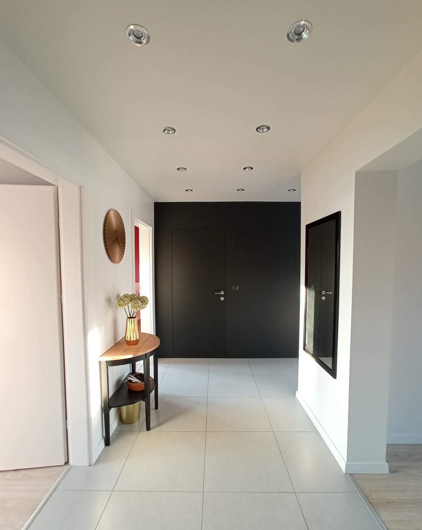 Elegancki, klimatyzowany apartament 92 m² | 3 pokoje, 2 balkony, garaż | Muchobór Wielki