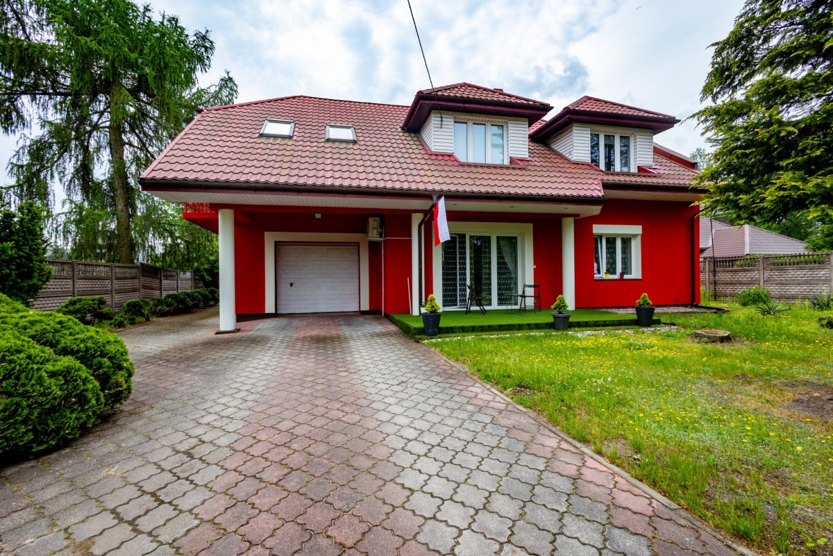 Будинок - 5 кімнат - 220 м² - вул. Źródlana Rosanów
