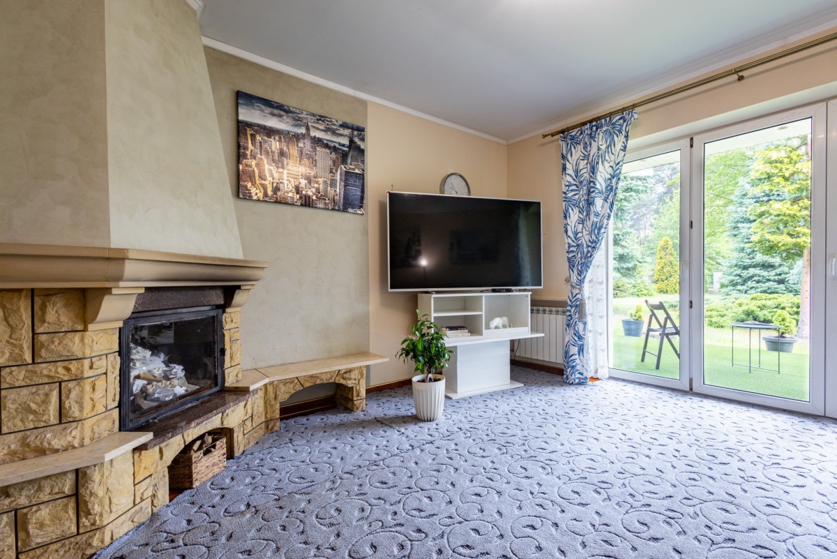 Будинок - 5 кімнат - 220 м² - вул. Źródlana Rosanów
