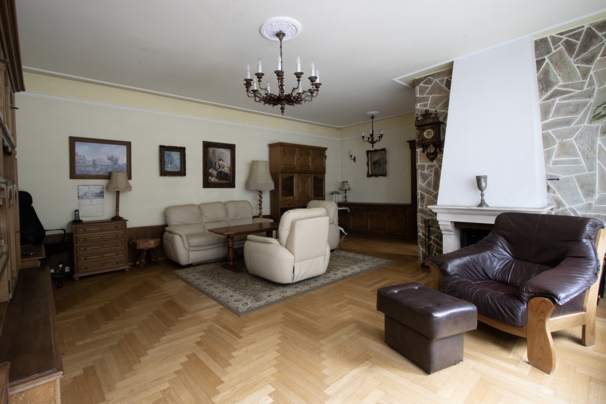 Dom - 7 pokoi - 900 m² - ul. Cicha Gniezno