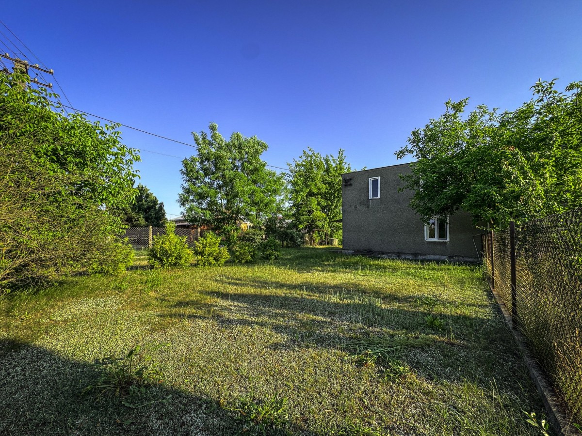 Дом - 3 комнаты - 77 м² - ул. Шмарагдова Нове Пещироги