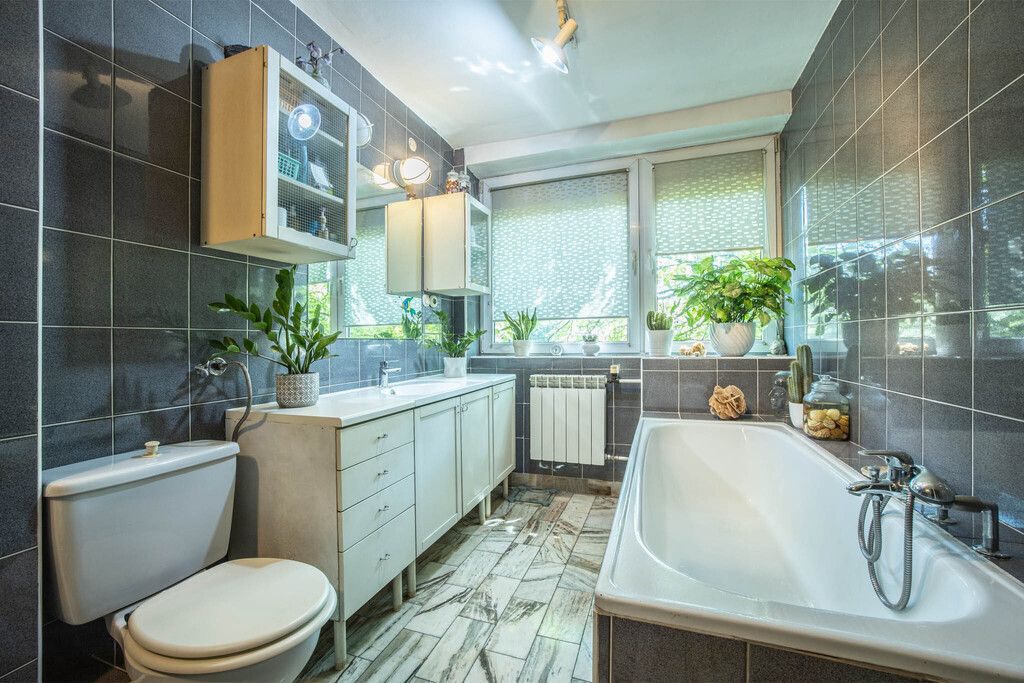 Дом - 5 комнат - 220 м² - ул. Плоцка, Лодзь Гурна