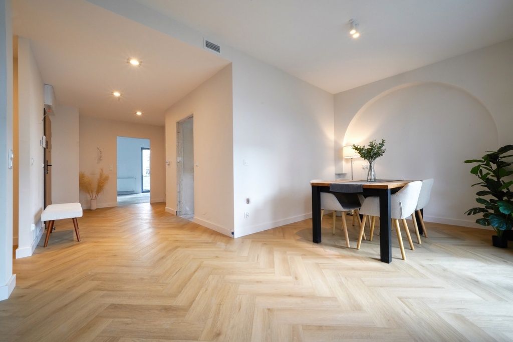 Apartment - 4 rooms - 156 m² - elevator - gen. Józefa Kustronia St. Wrocław Południe