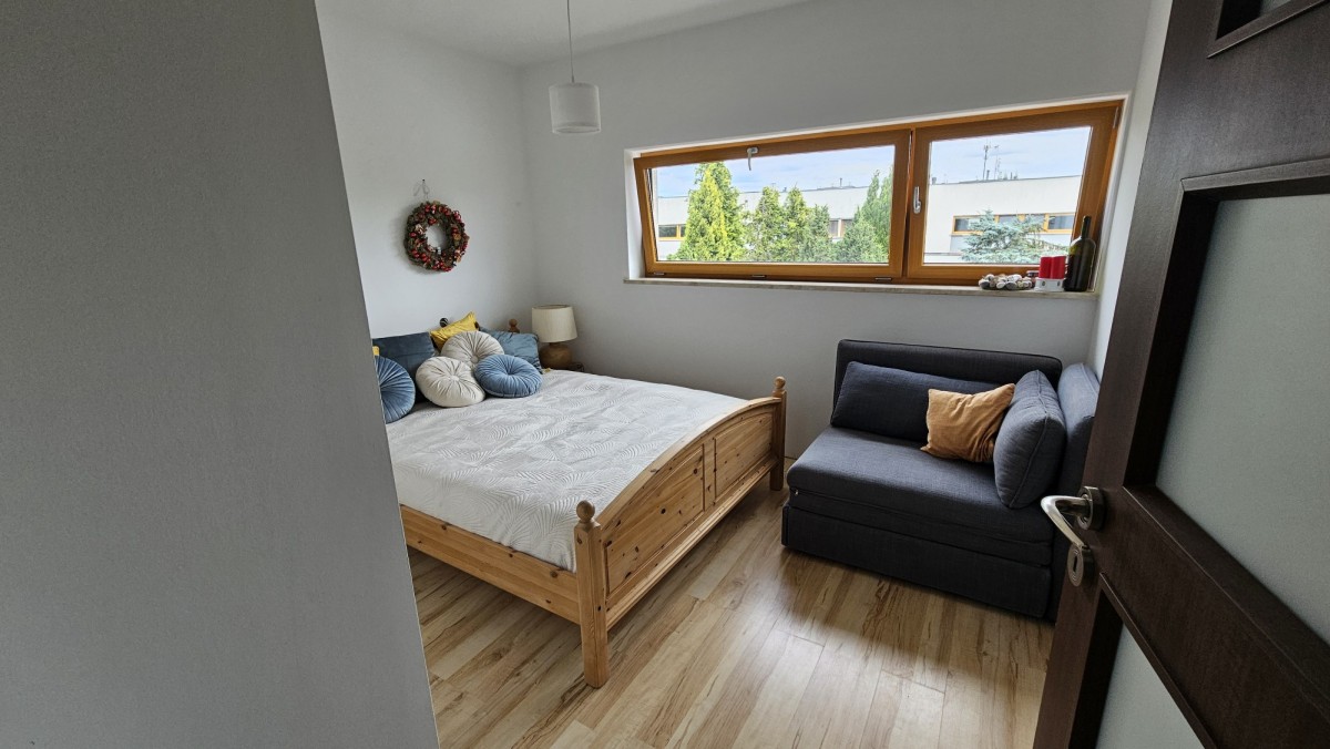 Квартира - 3 комнаты - 79 м² - ул. Jałowcowa Dąbrówka