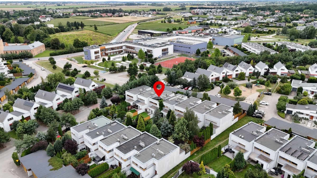 Квартира - 3 комнаты - 79 м² - ул. Jałowcowa Dąbrówka
