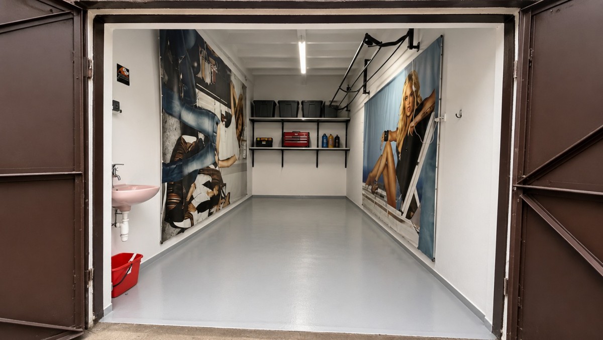 차고 - 1개 방 - 15 m² - ul. Przechód Dworcowy Bielsko-Biała