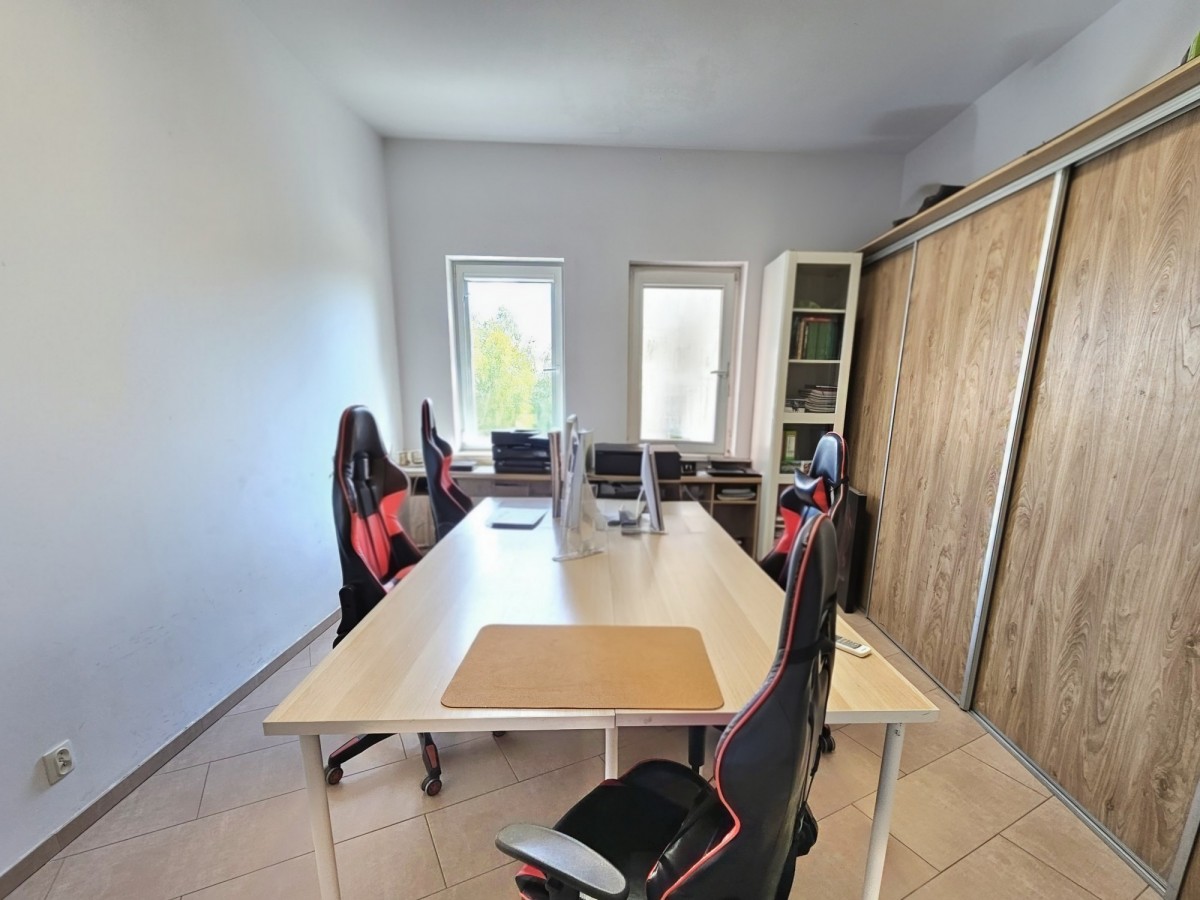 Property - 20 rooms - 720 m² - ul. Warszawska Dawidy