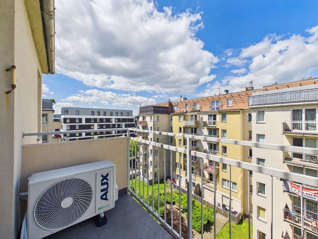 Квартира - 3 кімнати - 67 м² - ліфт - вул. Ридлівка Краків