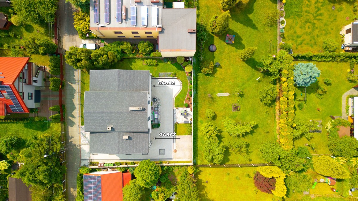 Casa - 10 habitaciones - 300 m² - c. gen. Józefa Bema Mikołów