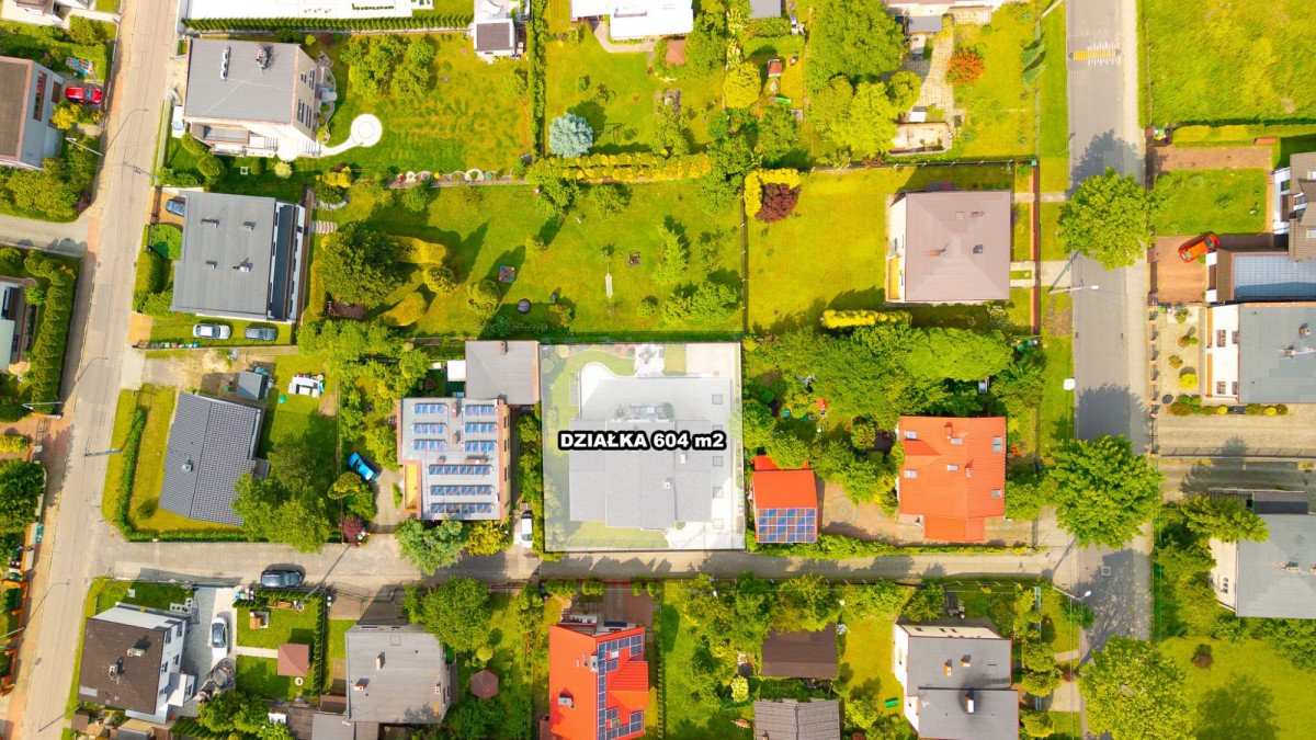 Casa - 10 habitaciones - 300 m² - c. gen. Józefa Bema Mikołów