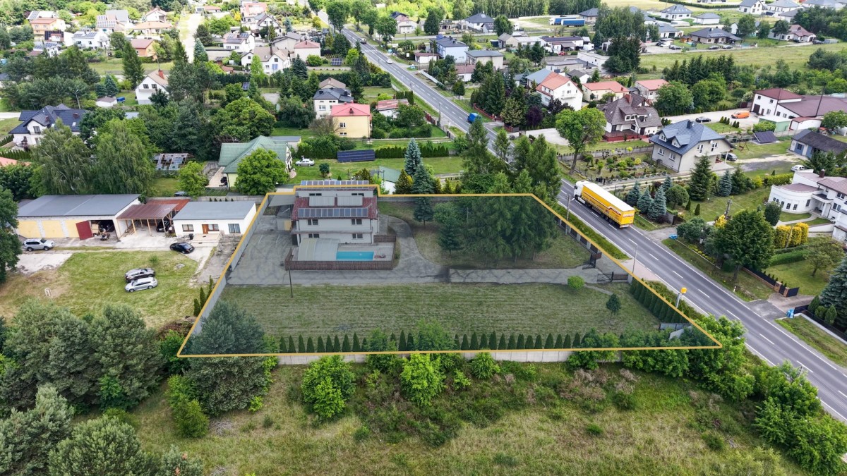 Dom - 9 pokoi - 338 m² - ul. Piotrkowska Blok Dobryszyce