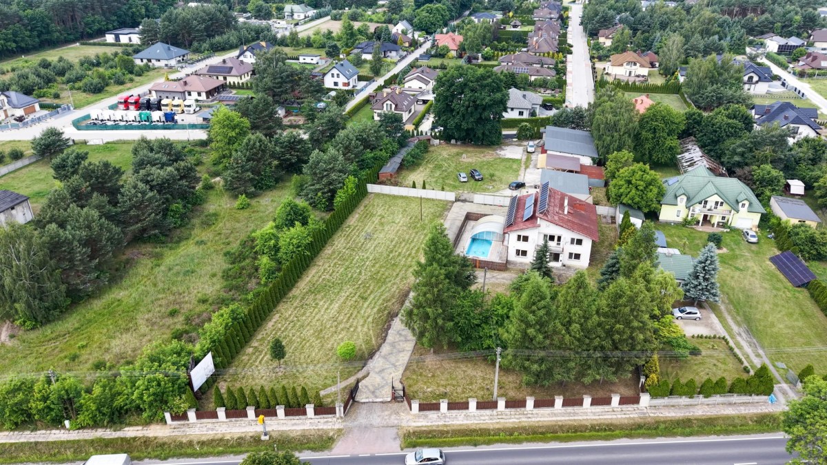 Dom - 9 pokoi - 338 m² - ul. Piotrkowska Blok Dobryszyce