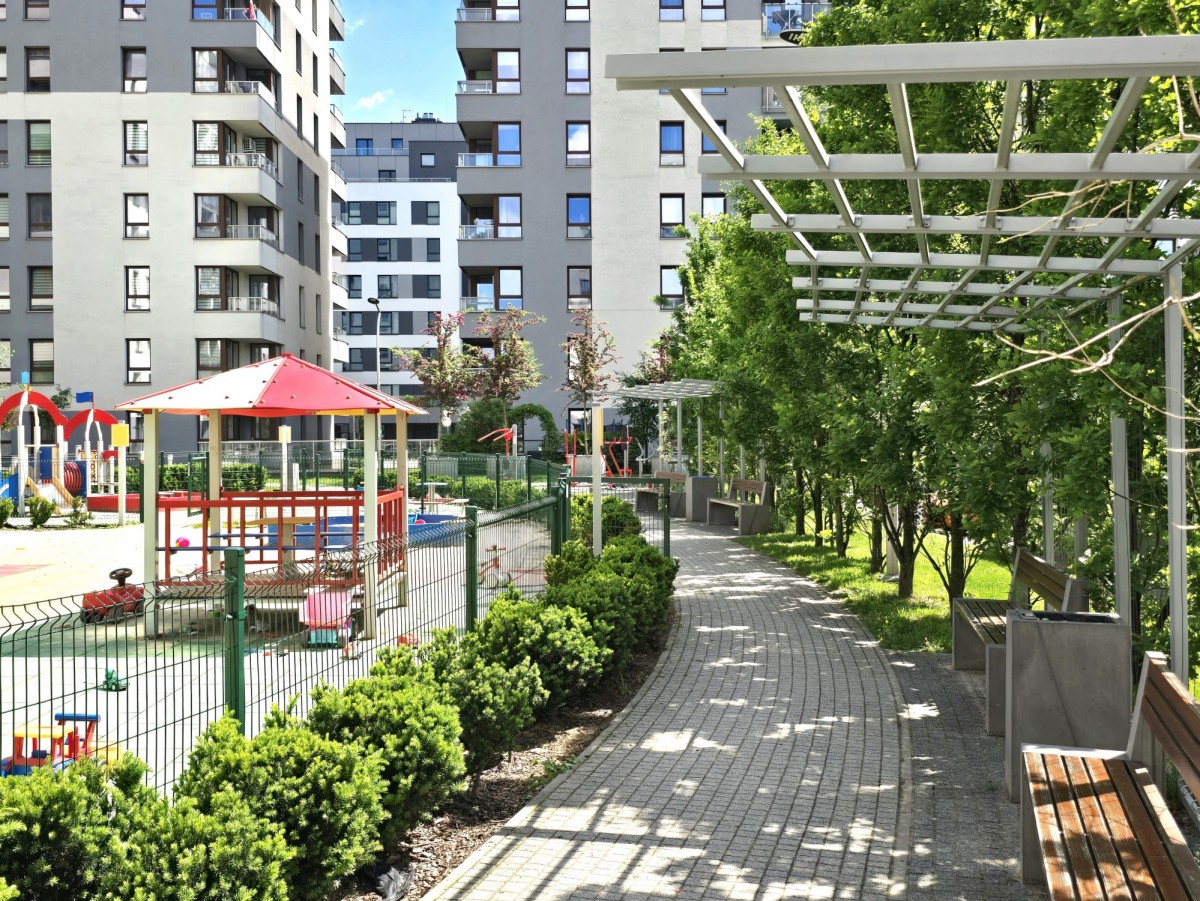 로컬 - 9개 방 - 207 m² - 엘리베이터 - os. Bohaterów Września Kraków Mistrzejowice