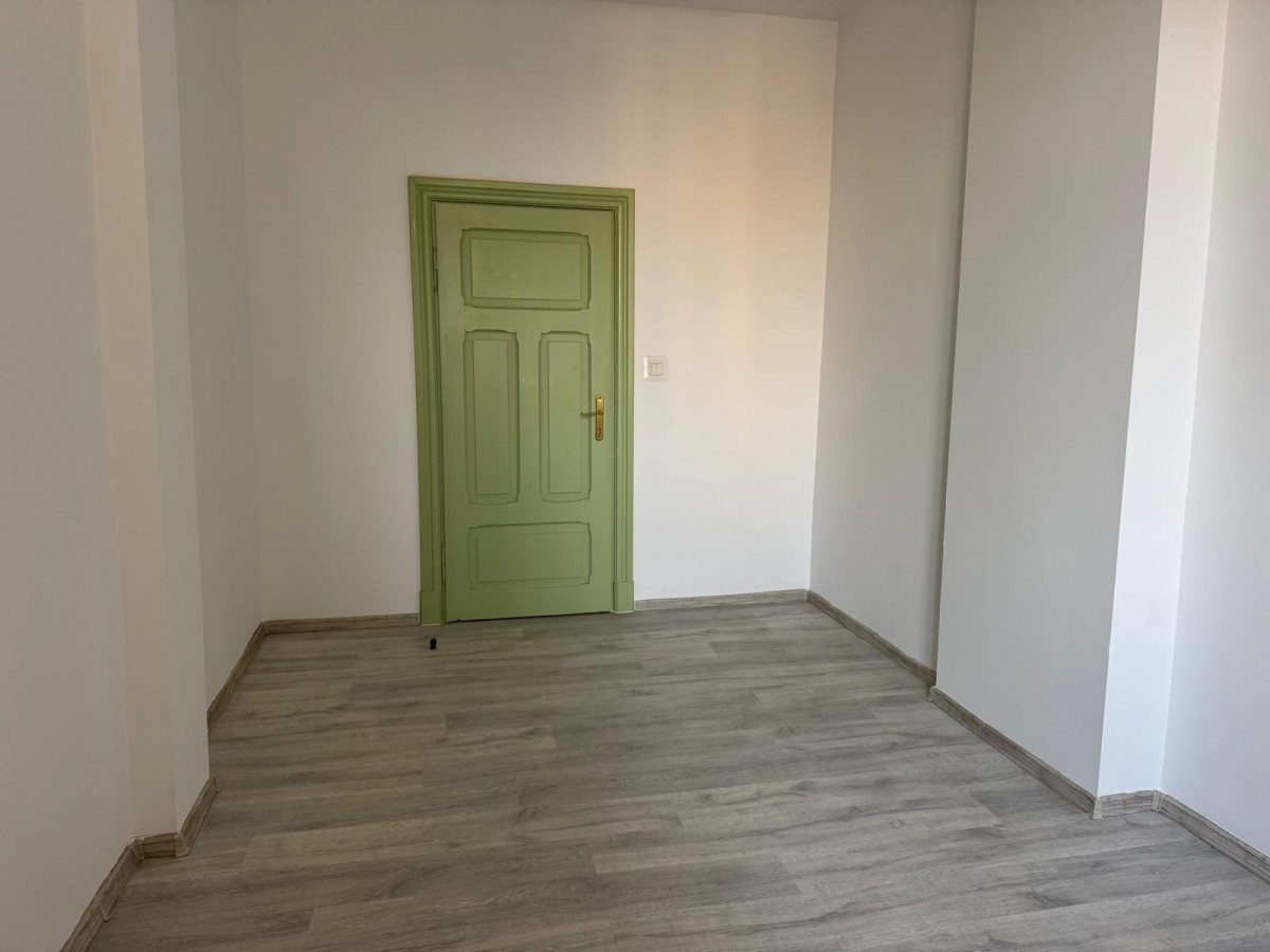 Locale - 18 m² - ascensore - via Partyzantów Olsztyn Centro