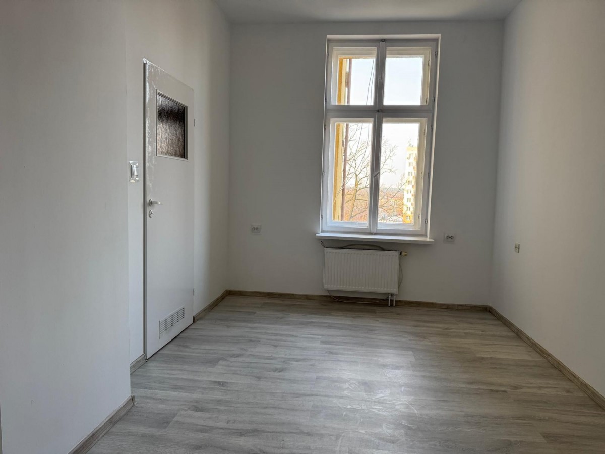 Locale - 18 m² - ascensore - via Partyzantów Olsztyn Centro