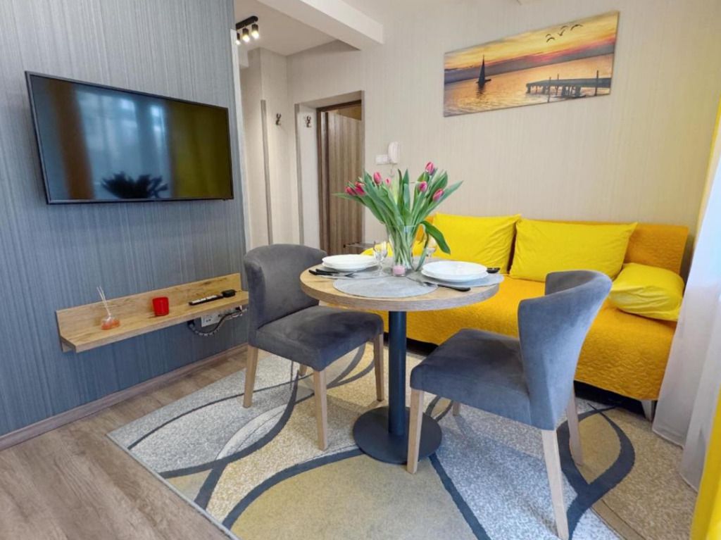 Apartment - 2 rooms - 32 m² - elevator - small forest