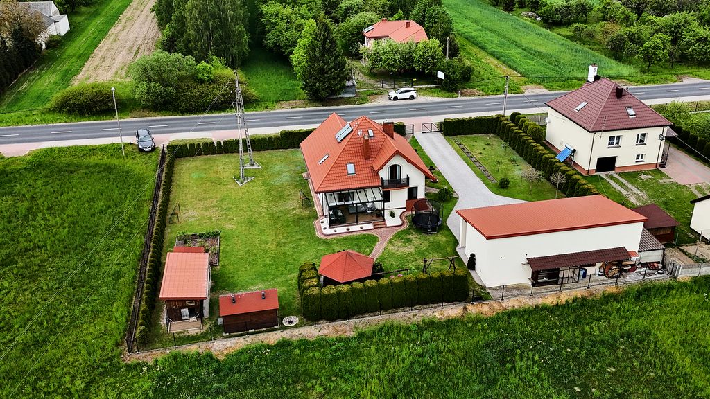Casa - 4 stanze - 170 m² - Brzustowiec