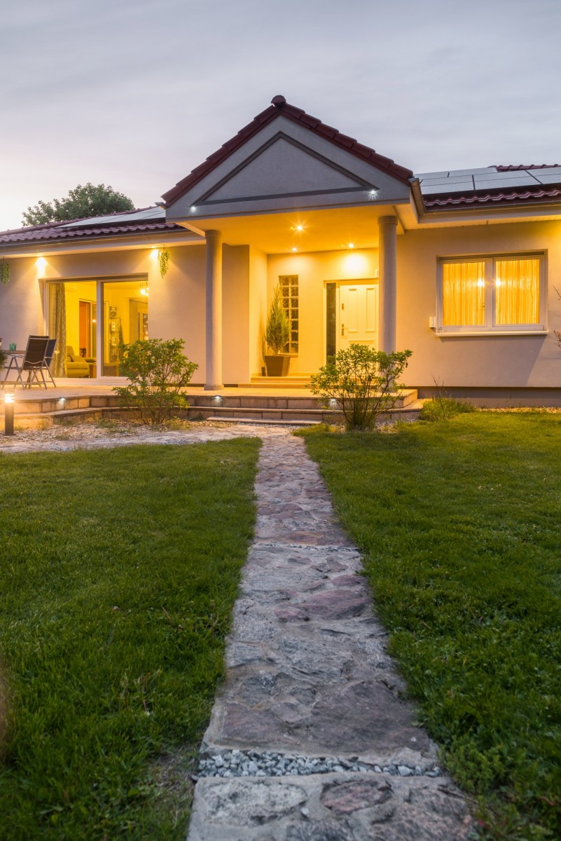 Haus - 5 Zimmer - 288 m² - Chwarzno