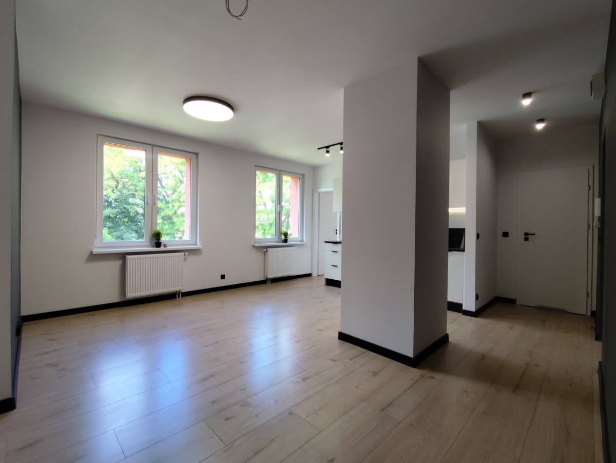 Квартира - 2 комнаты - 39 м² - ул. Юлиана Тувима, Бытом