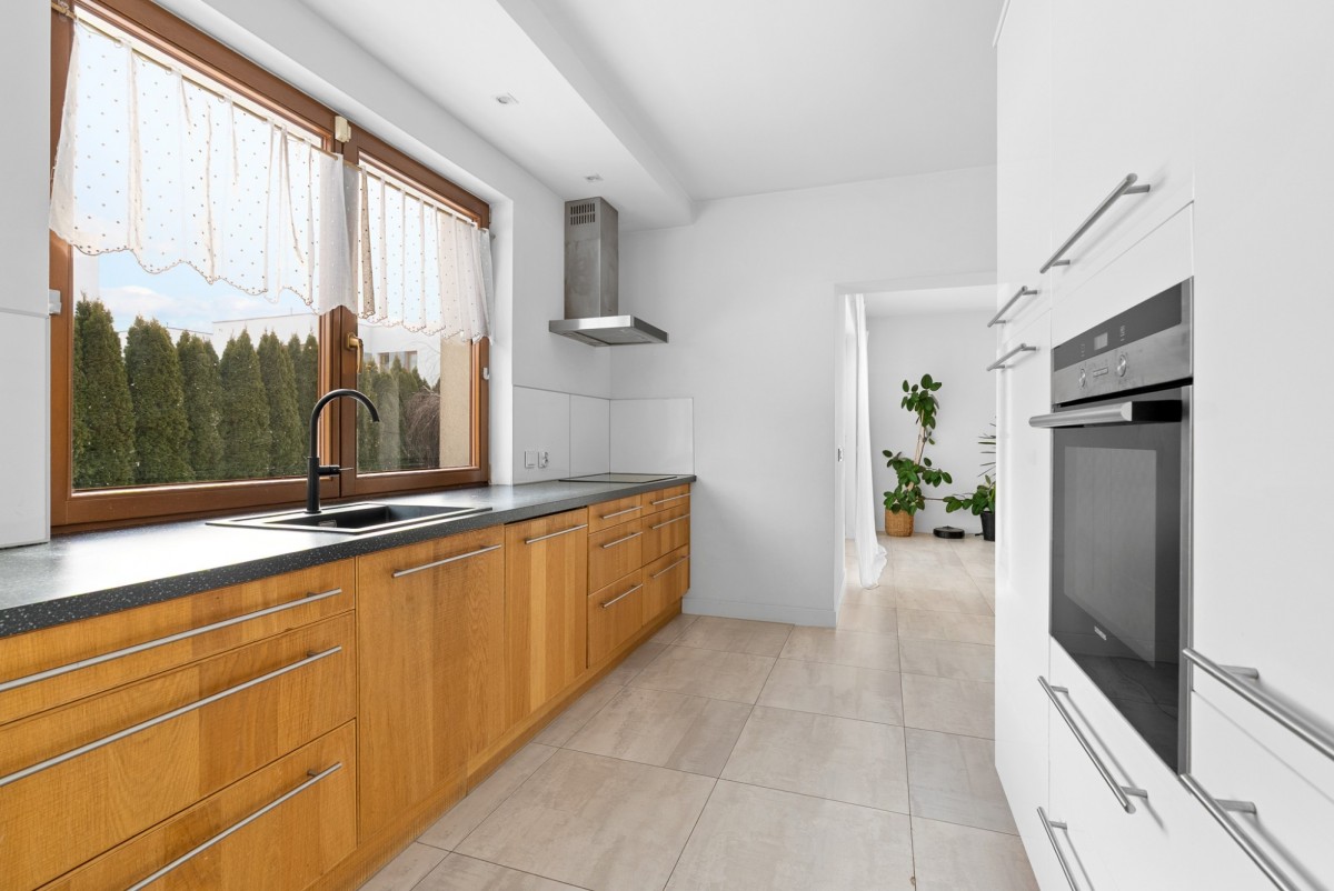 Dom - 5 pokoi - 197 m² - ul. Żorska Tychy
