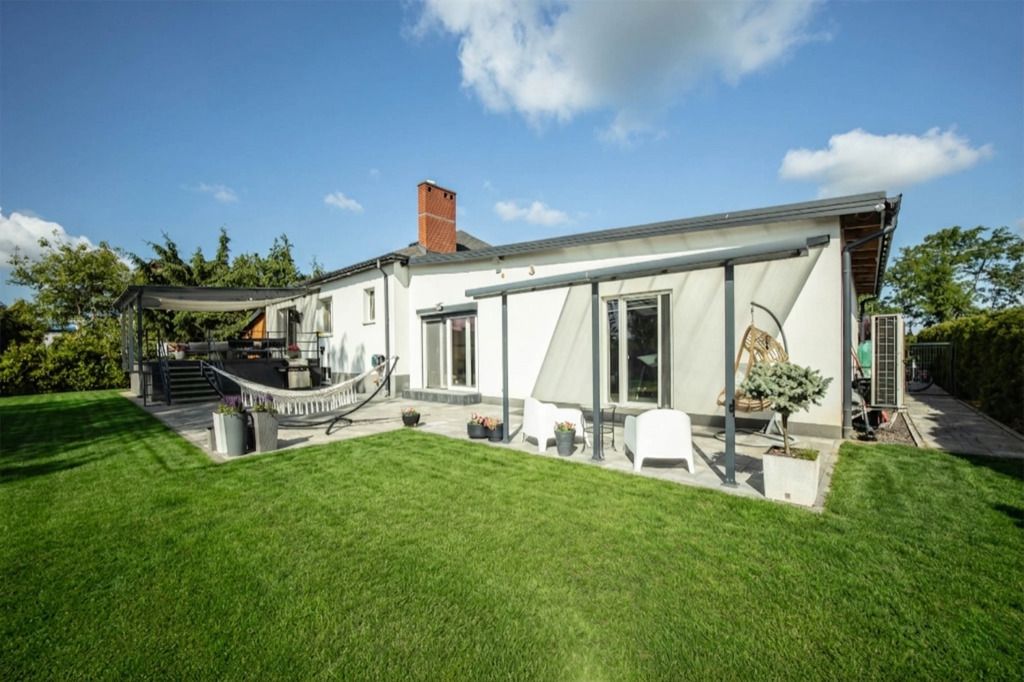 Casa - 5 habitaciones - 200 m² - c/ Łowicka Głowno