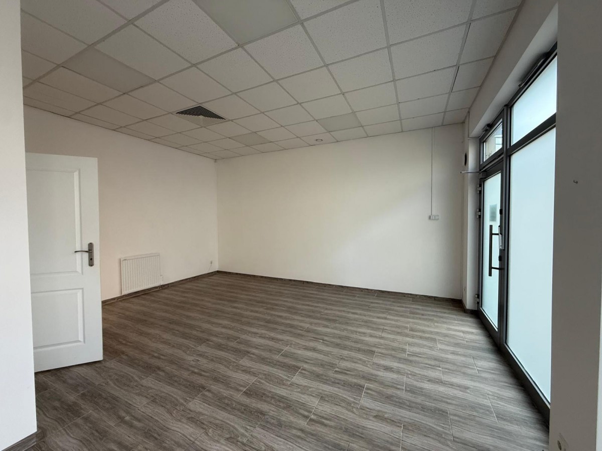 Lokal - 3 pokoje - 40 m² - ul. gen. Józefa Sowińskiego Legionowo