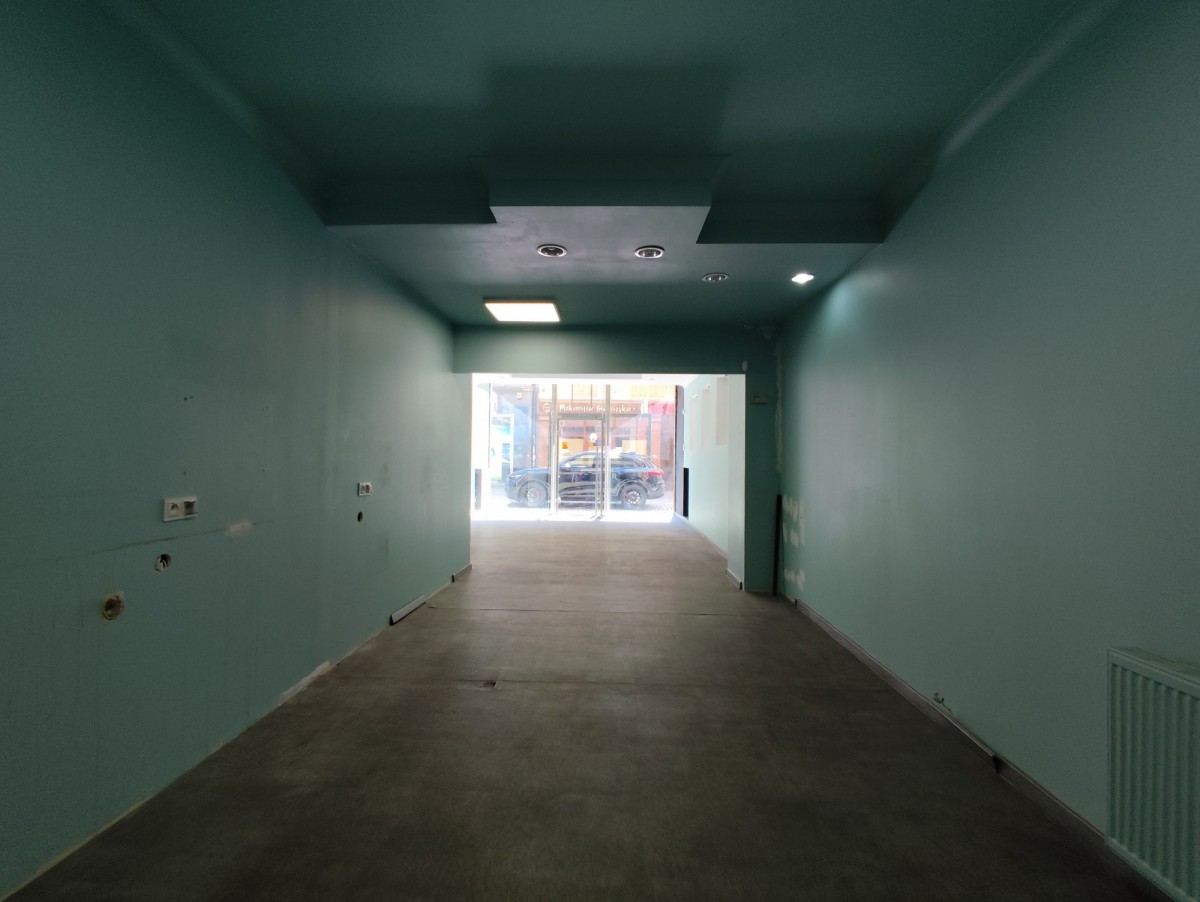 Локал - 4 комнаты - 81 м² - ул. Гливицкая Бытом