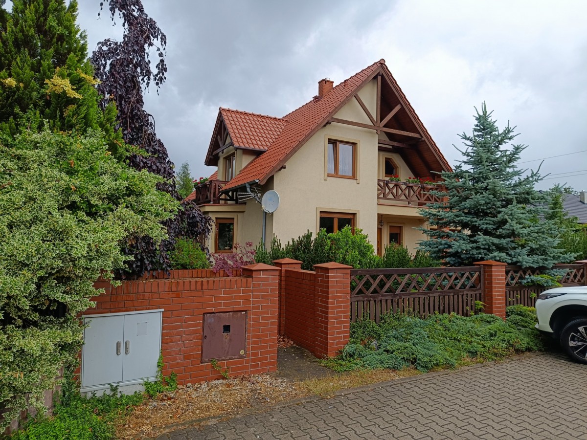 House - 6 rooms - 201 m² - Tęczowa Street Robakowo